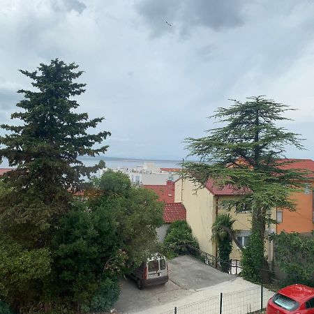 Sanela- Apartman Za Bezbrizan Odmor Crikvenica Eksteriør billede