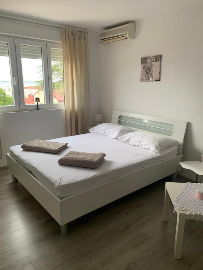 Sanela- Apartman Za Bezbrizan Odmor Crikvenica Eksteriør billede