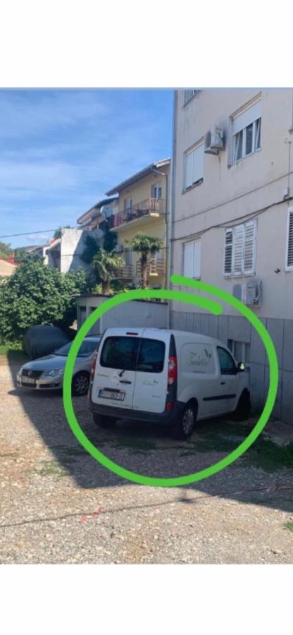 Sanela- Apartman Za Bezbrizan Odmor Crikvenica Eksteriør billede